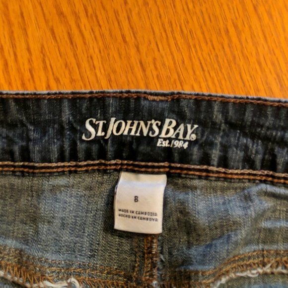 St John's Bay Capris - Picture 6 of 6